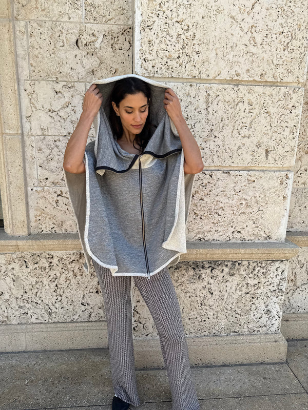 Gray Sweatshirt Zipper Hoodie Ponch